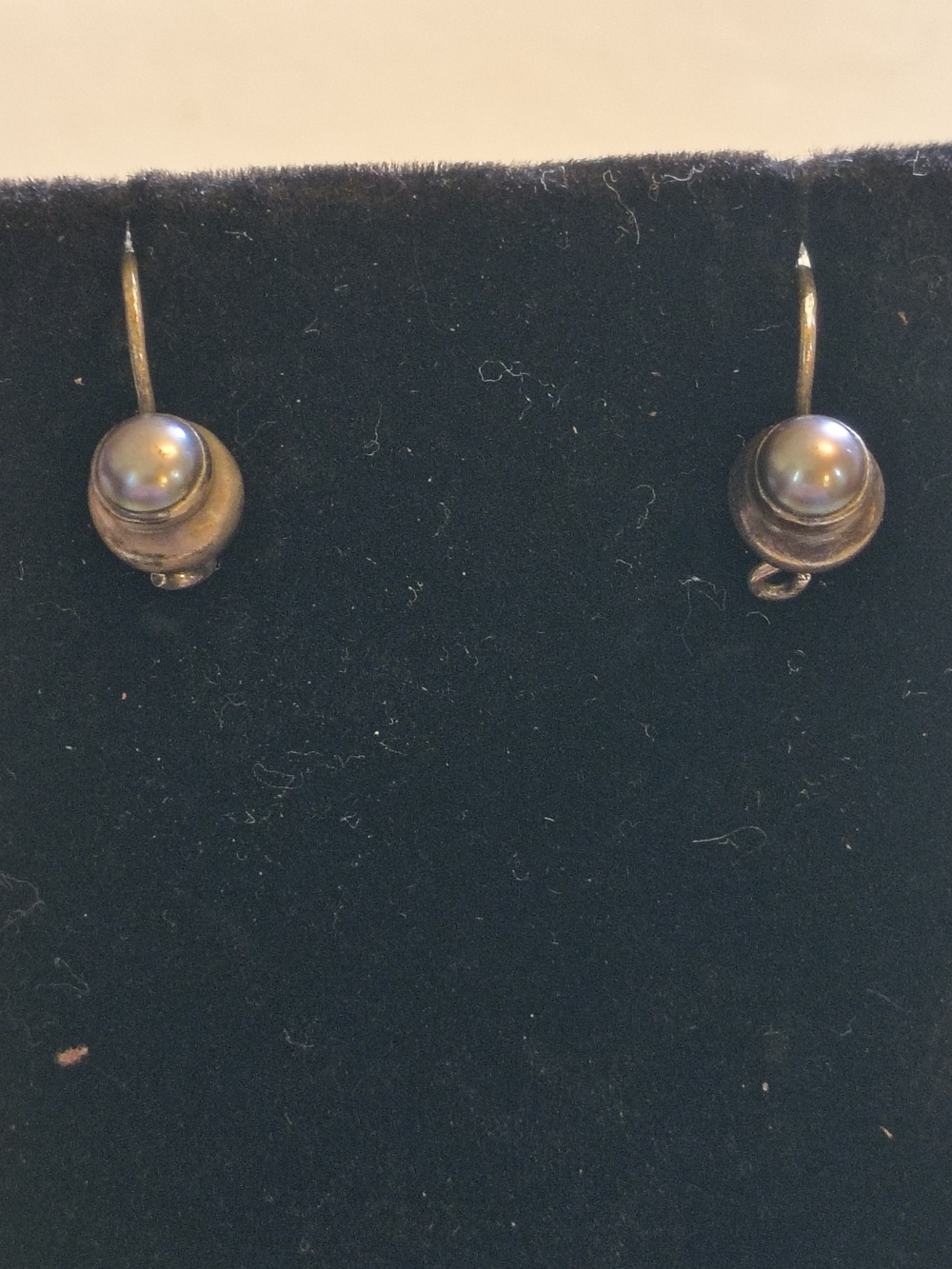 Classic Karibou Black Pearl Drop Earrings - Timeless Women's Jewelry